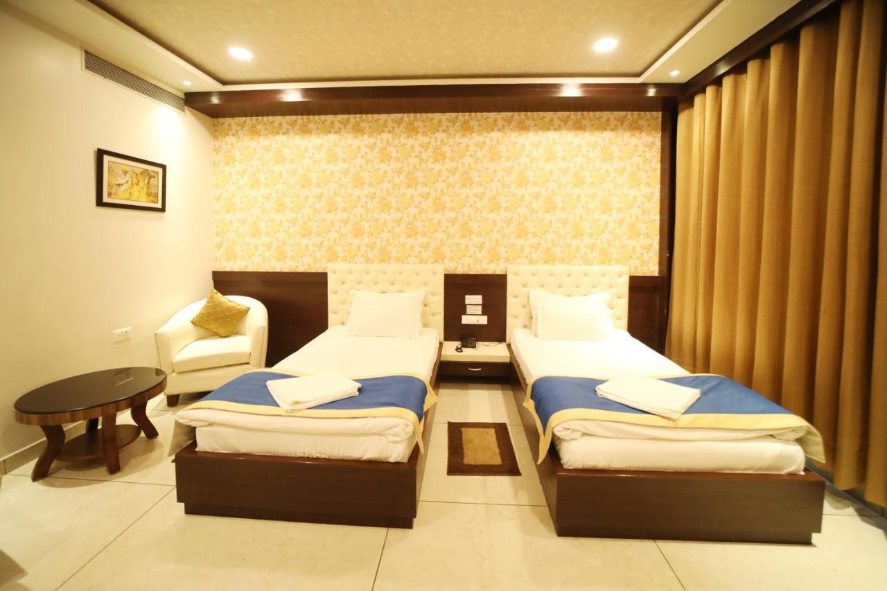 Hotel Panchsheel Ayodhya Esterno foto