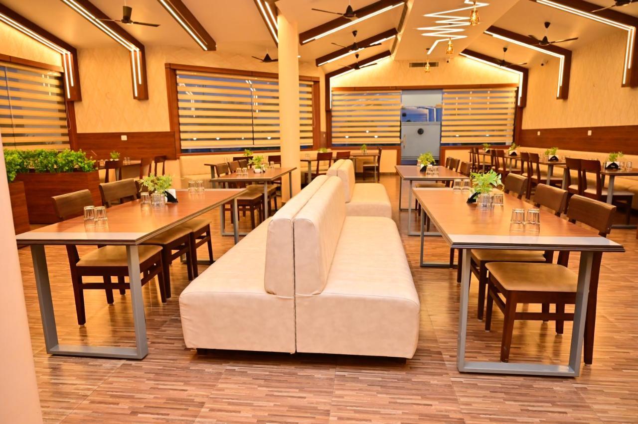 Hotel Panchsheel Ayodhya Esterno foto