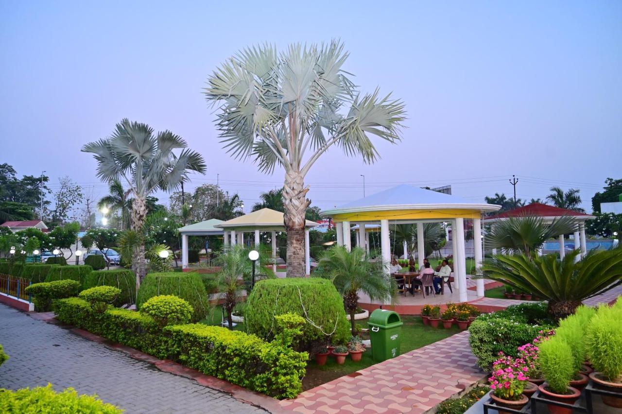 Hotel Panchsheel Ayodhya Esterno foto