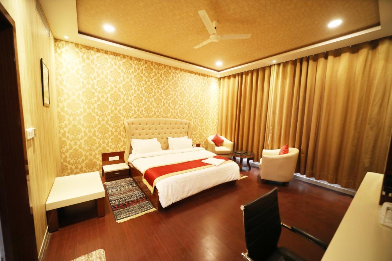 Hotel Panchsheel Ayodhya Esterno foto